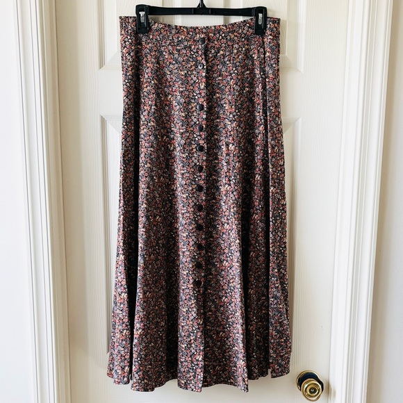 Compagnie Internationale Express Dresses & Skirts - Floral Button-Front Maxi Skirt